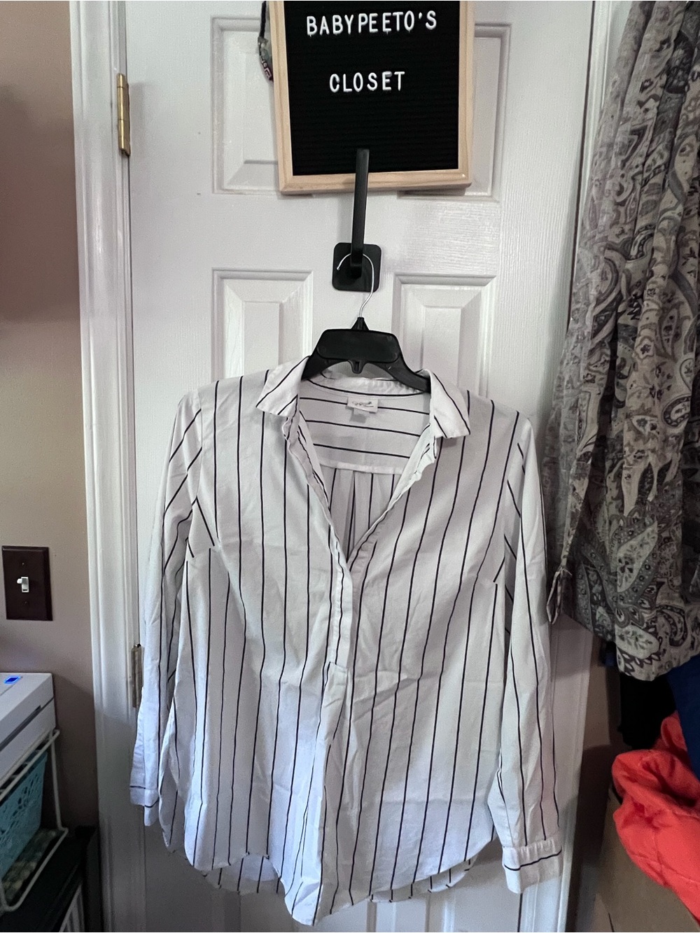 Size large Jacqueline Smith pinstriped tunic style top